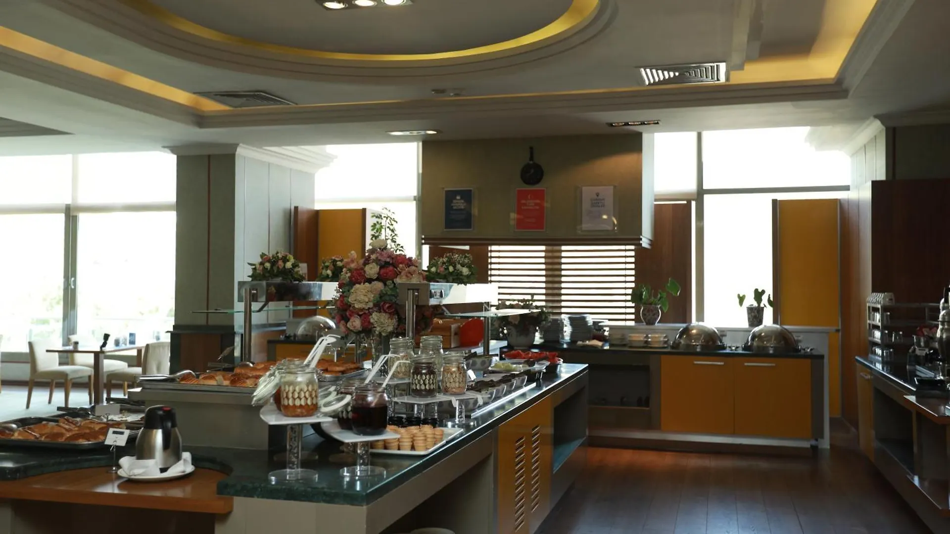 Anemon Grand Manisa Otel 5*,